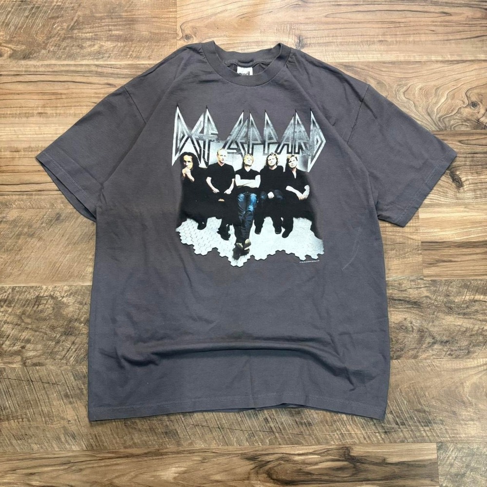 Vintage Y2K Def Leppard 1999 Grey Metal Rock Band Tee Anvil XL